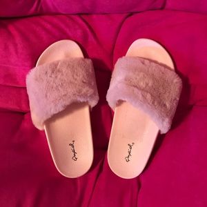 Pacsun furry slides